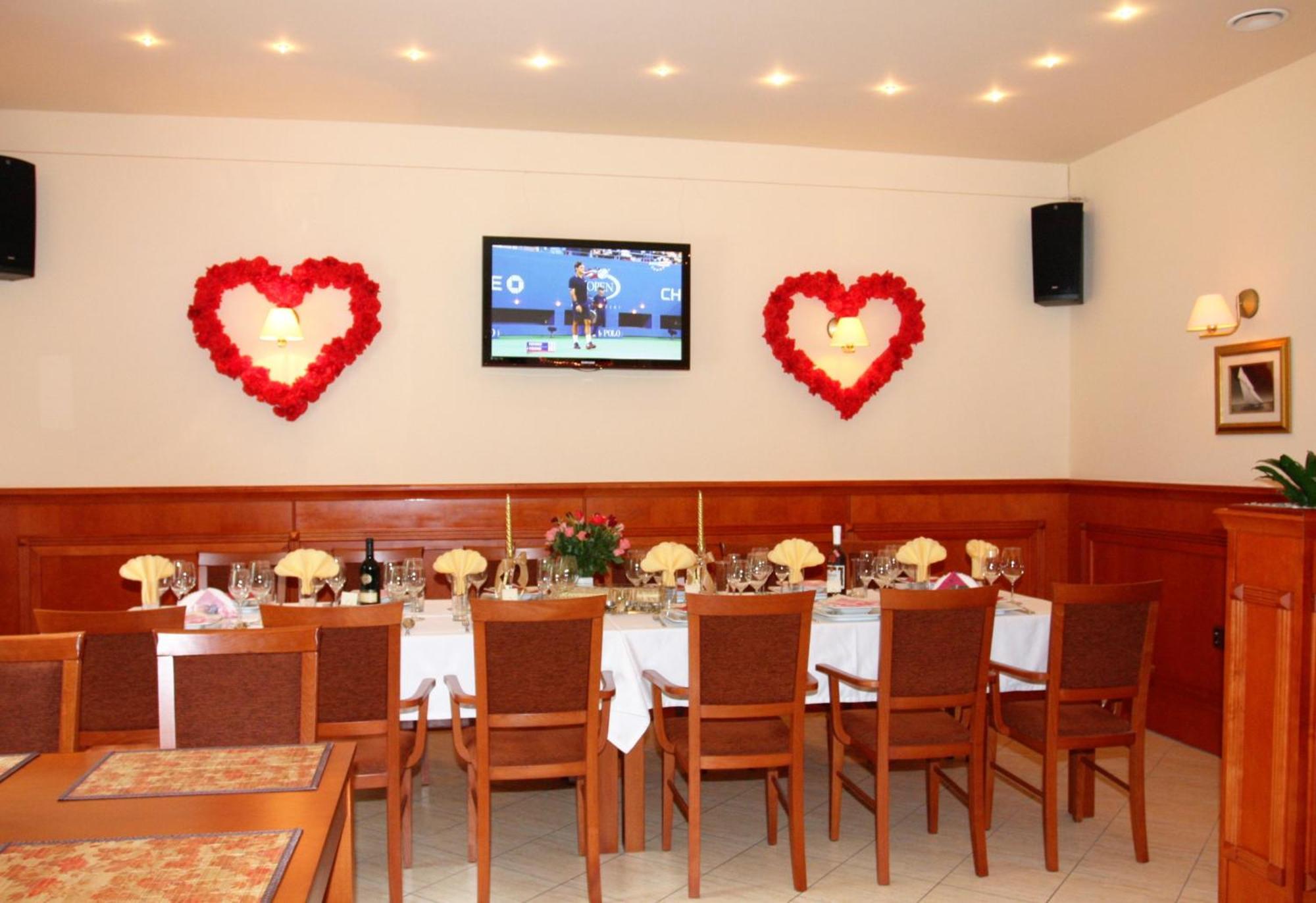 Hotel Korona Słubice Εξωτερικό φωτογραφία