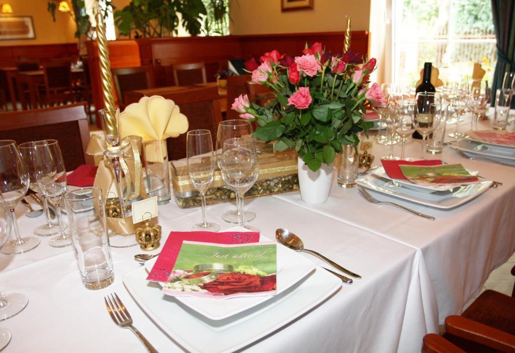 Hotel Korona Słubice Εξωτερικό φωτογραφία