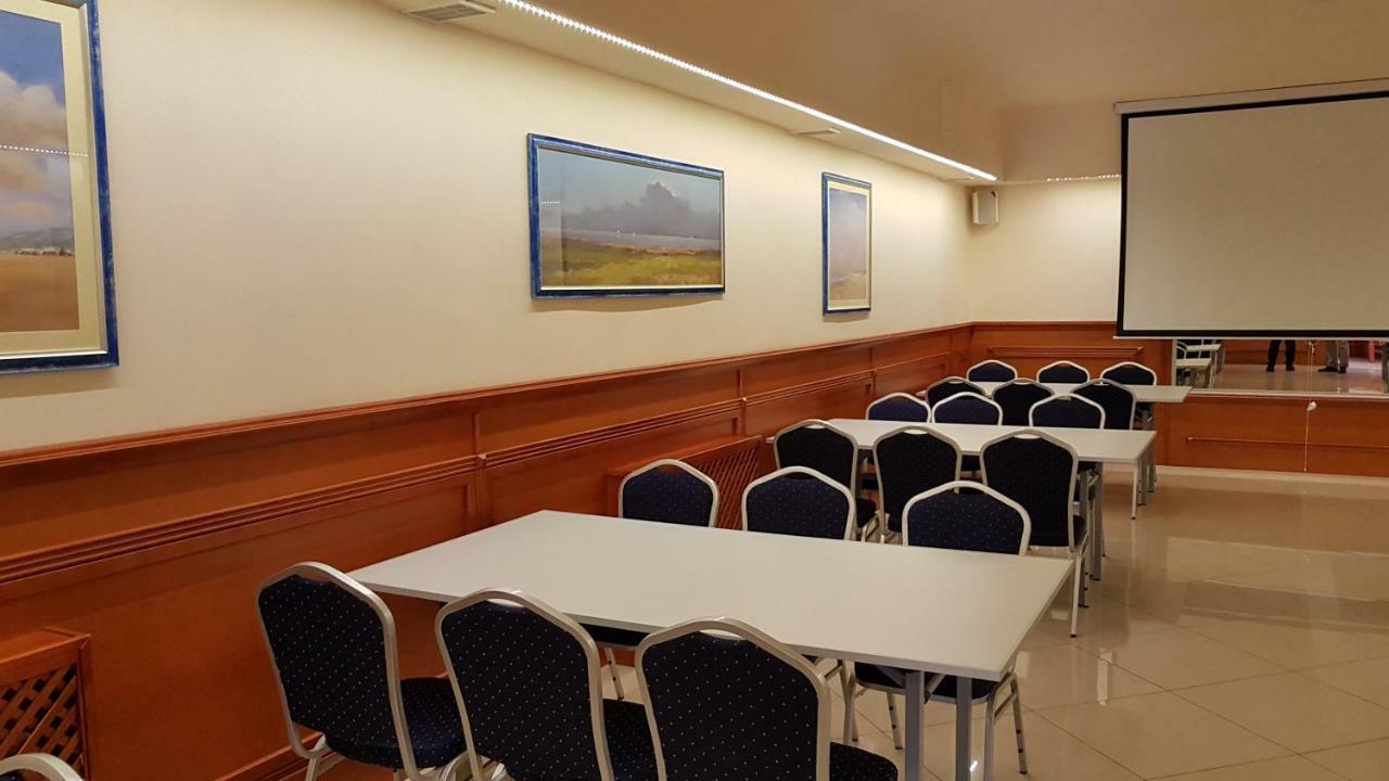 Hotel Korona Słubice Εξωτερικό φωτογραφία